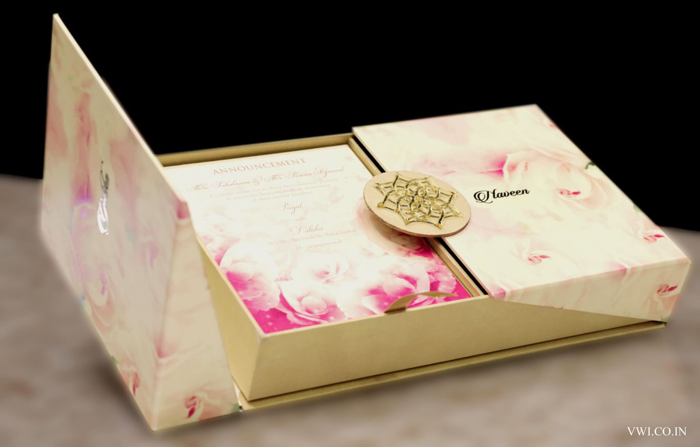 customized wedding cards and boxes